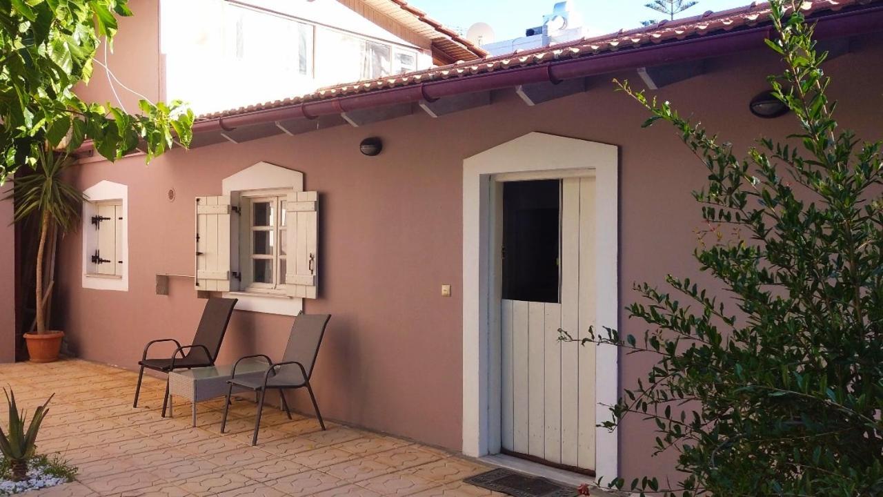 "Villa Kanavos" Apts Matala Eksteriør billede